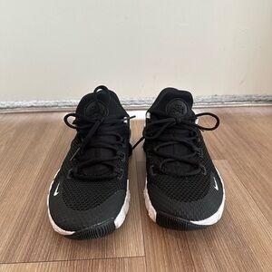 Nike Metcon 6 Wms size 8 Black